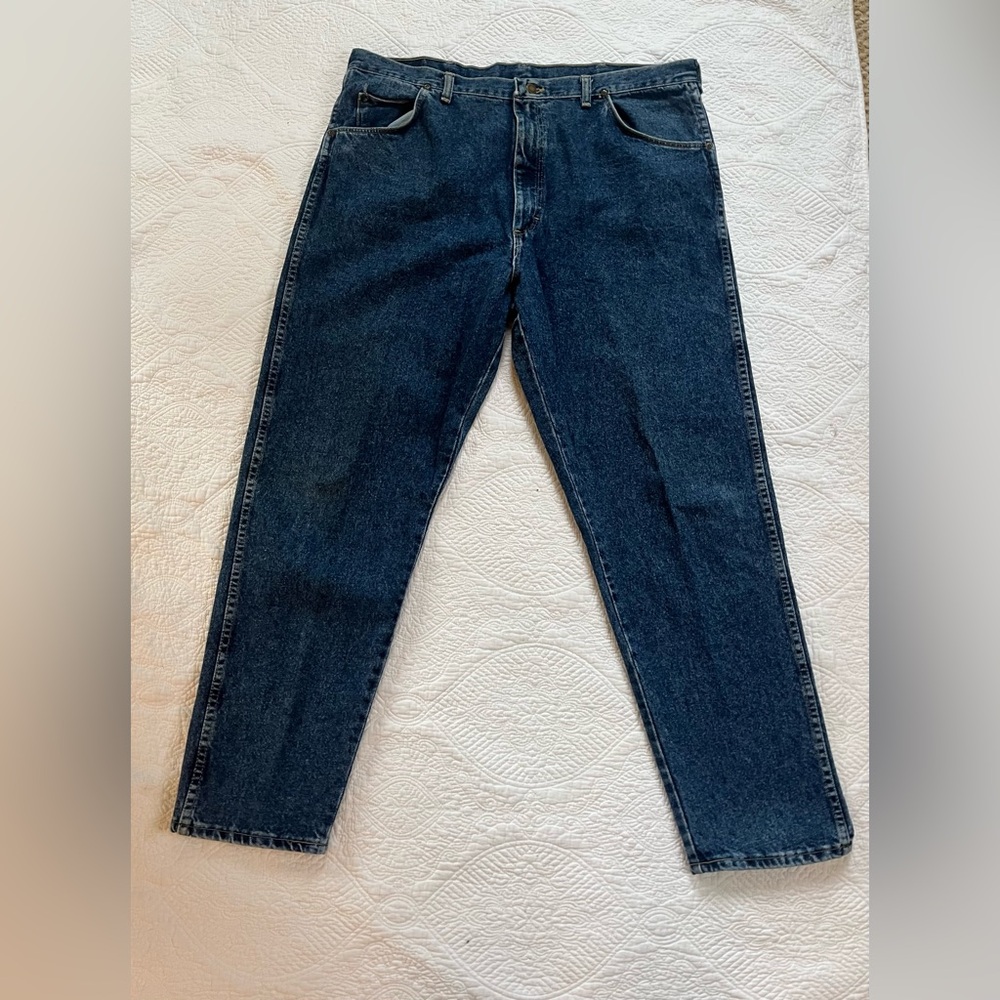 Vintage Wrangler Men’s Jeans Blue Denim 100% Cotton Made In USA 42 x 32